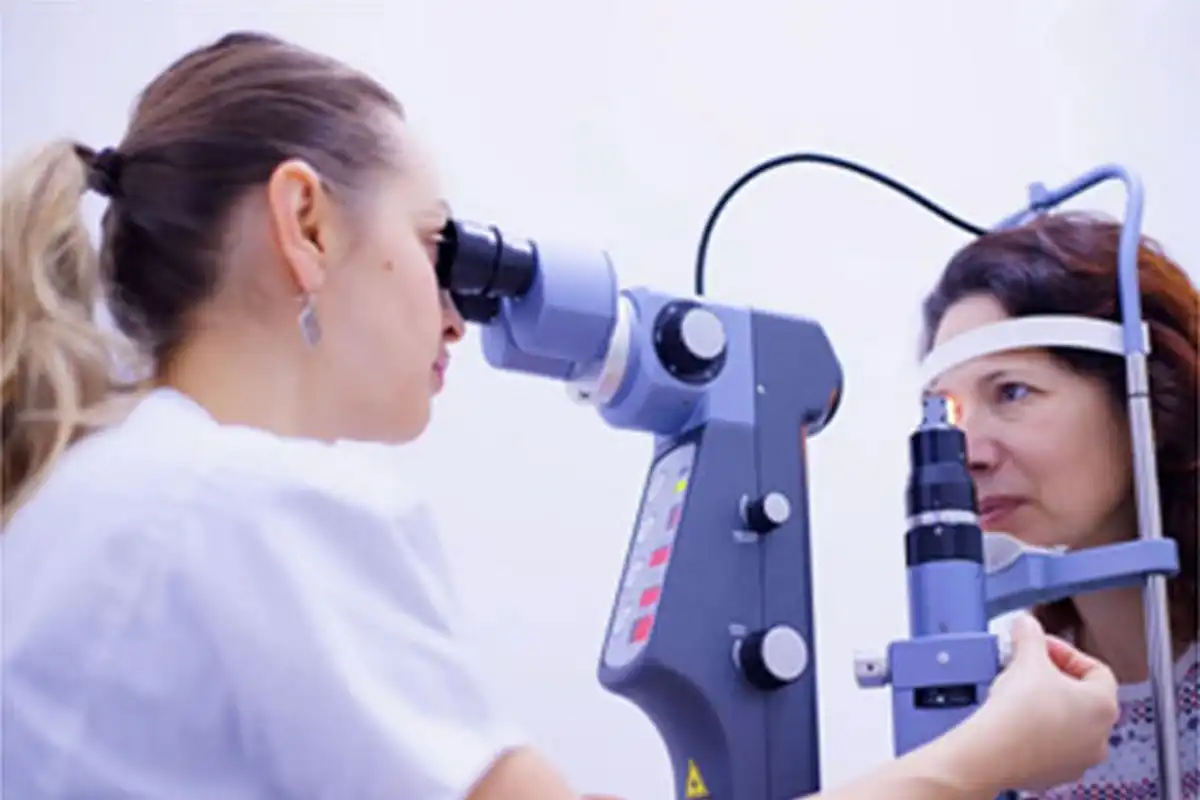 La chirurgie réfractive des yeux : dites adieu à vos lunettes et lentilles !