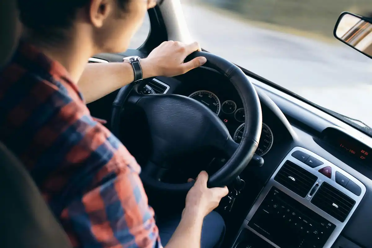 Mettez toutes les chances de votre côté pour réussir votre permis de conduite en Belgique grâce au permis en ligne