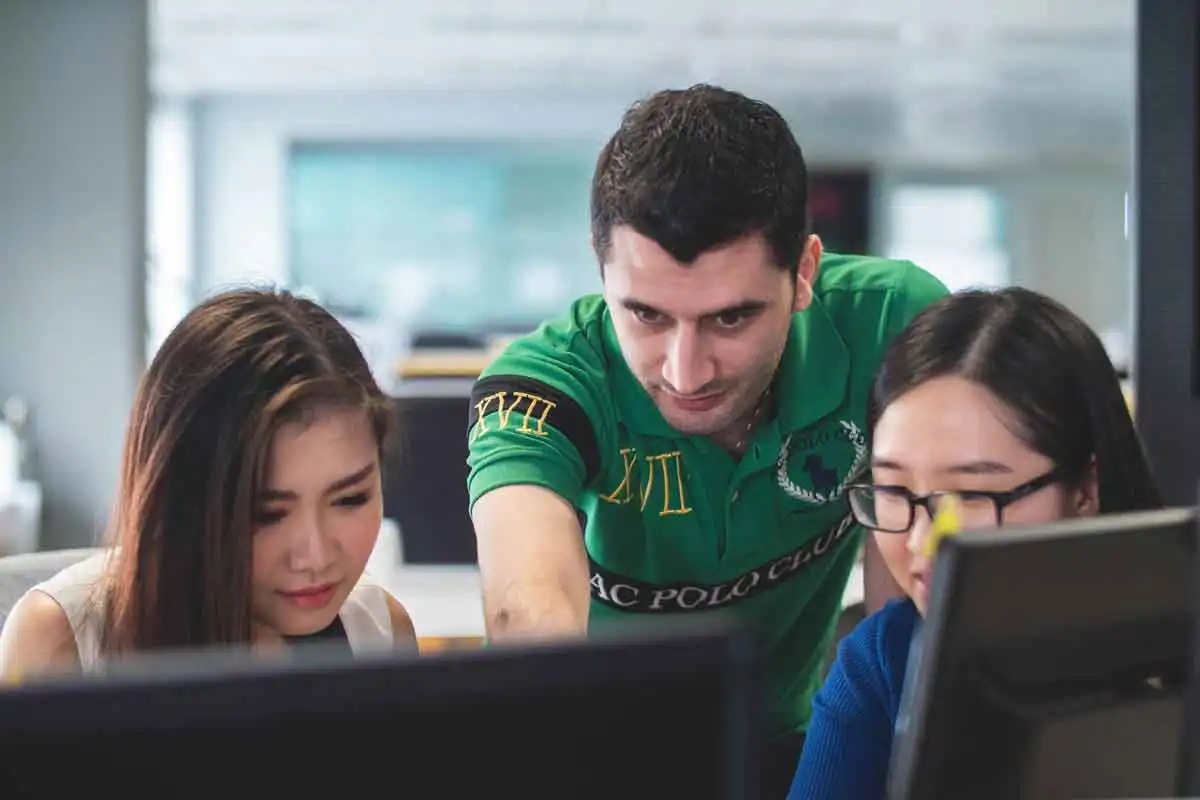 Devenir programmeur (se) de jeu vidéo : formations, diplômes, rémunération et débouchés